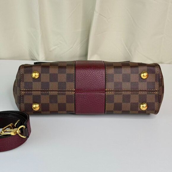 Louis Vuitton Damier Ebene Shoulder Bag with Purple Accents and Adjustable Strap - Picture 5 of 10
